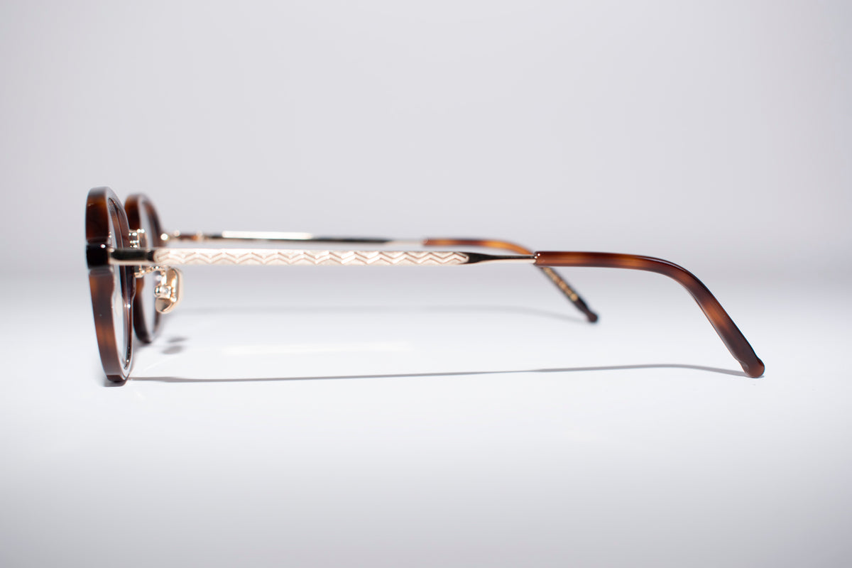 UKMK LUCK 2 44 – メガネ 補聴器のイシガミ ～プロショップ～