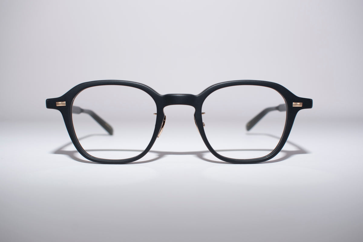 MR.GENTLEMAN SALINGER F 46 – メガネ 補聴器のイシガミ ～プロショップ～